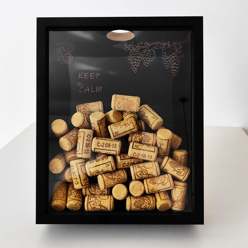 Vintage Collectible Bottles - Cadre d'affichage en liège de vin