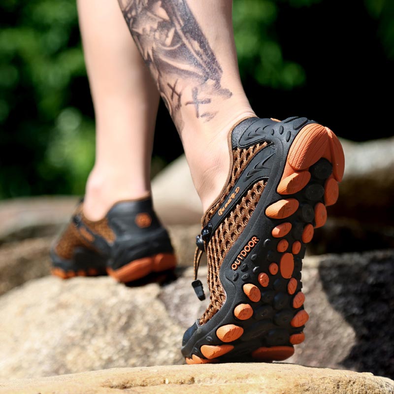 Most Collectible Vintage Jewelry - Chaussures de sport de montagne pour