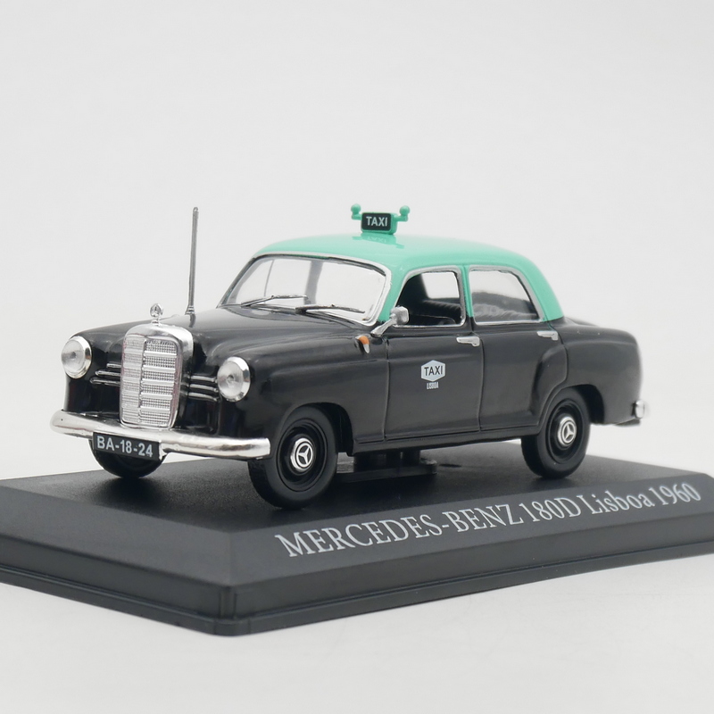 Vintage And Collectible Toys - IXO Modèle de voiture classique en