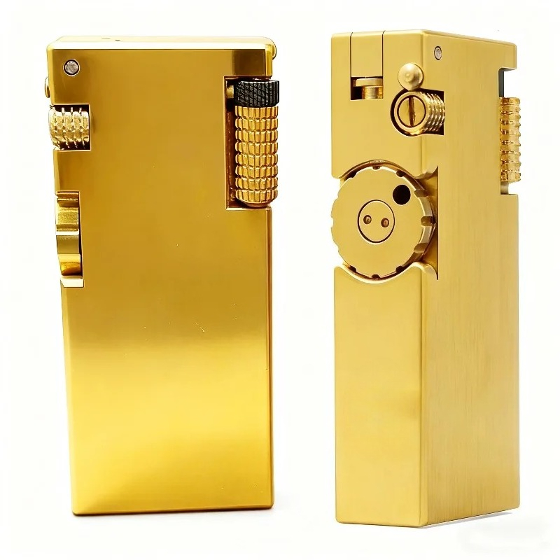 Vintage Collectible Lighters - Briquet à maquette en laiton fait