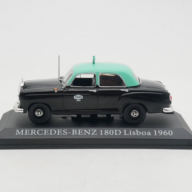 IXO Modèle de voiture classiqu - Vintage And Collectible Toys avis et prix